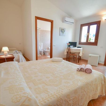 Agriturismo Sardo Villa Campavaglio Exterior photo