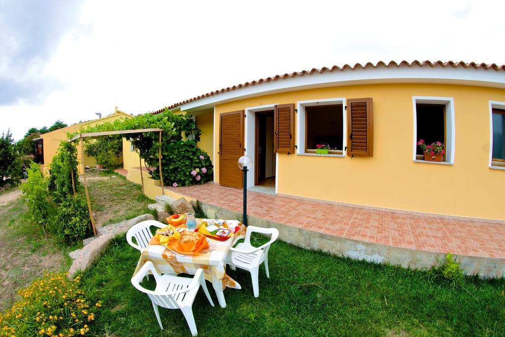 Agriturismo Sardo Villa Campavaglio Exterior photo